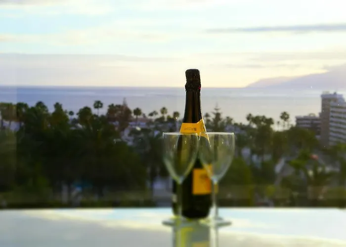 Captain Americas * Playa de las Americas (Tenerife)